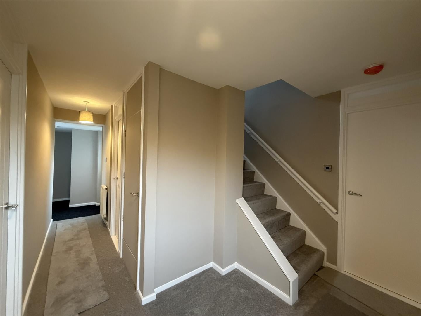 House Falkirk Close in Hull