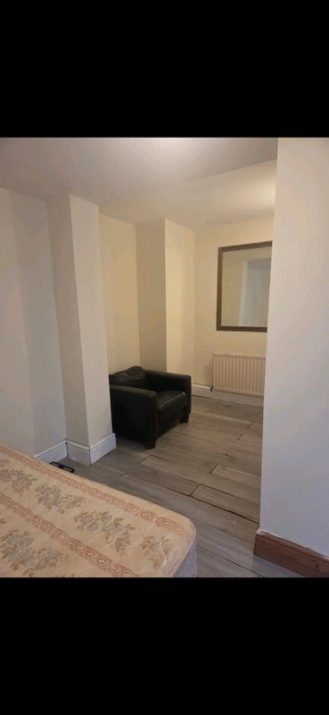 Room Bridgewater Way in Trafford