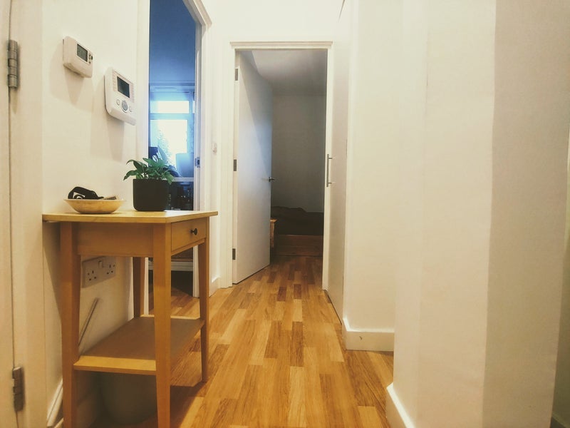 Flat Arklow Road in Greater London