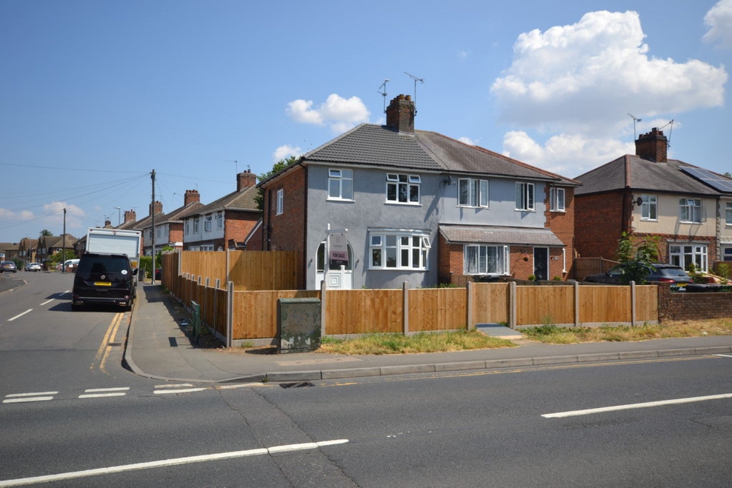 House Willow Park Drive in Oadby and Wigston