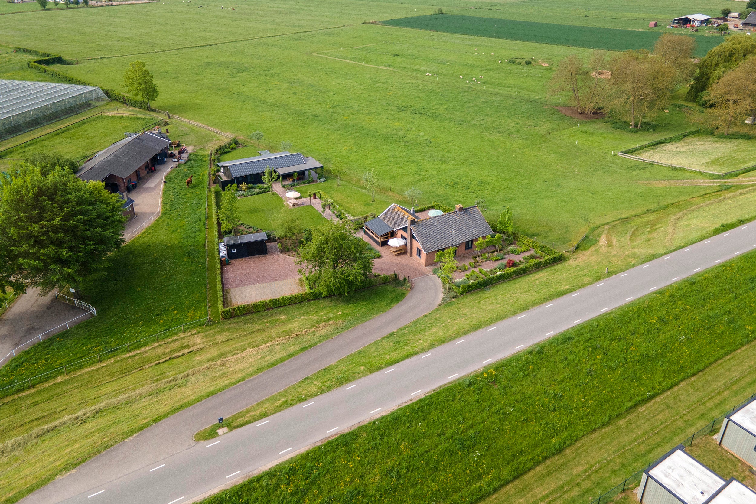 Huis Rijnbandijk 161 in Maurik