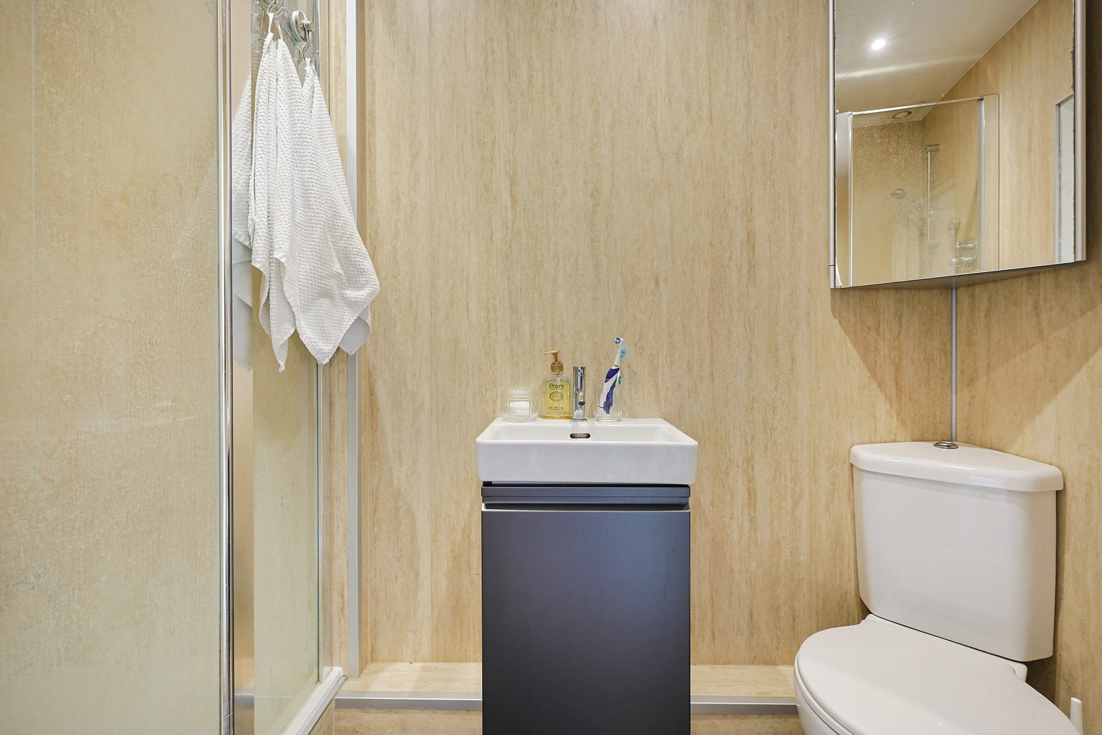 Flat New King's Road in Greater London