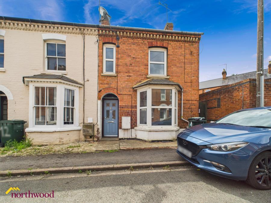 House Newland Place in Cherwell District