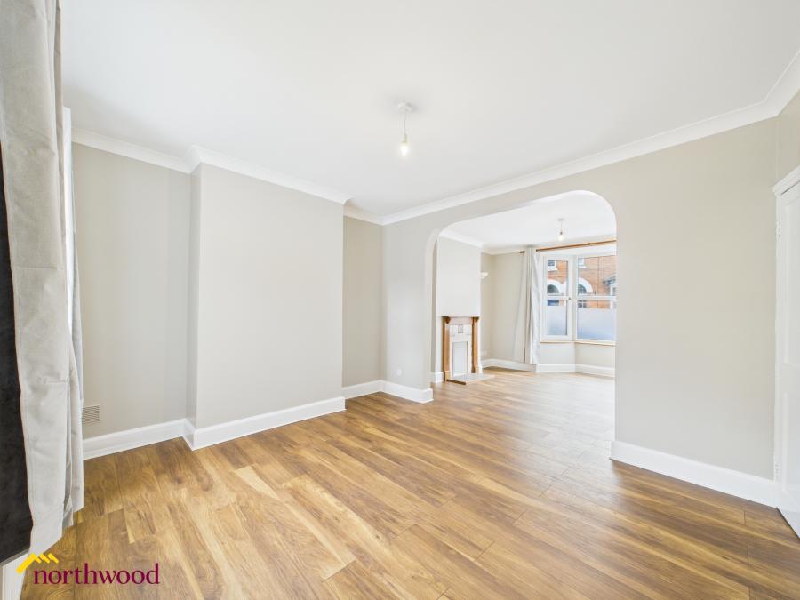 House Newland Place in Cherwell District