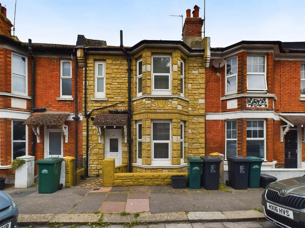 Flat Riley Road in Brighton