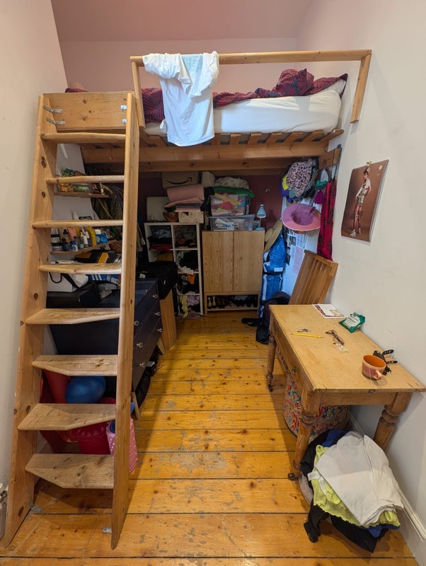Room Lower Clapton Road in Greater London