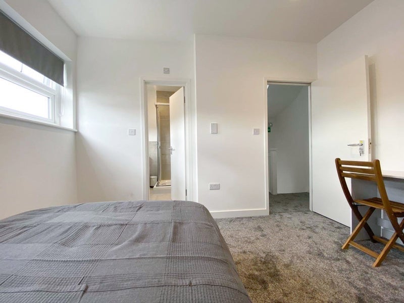 Room Tokyngton Avenue in Greater London
