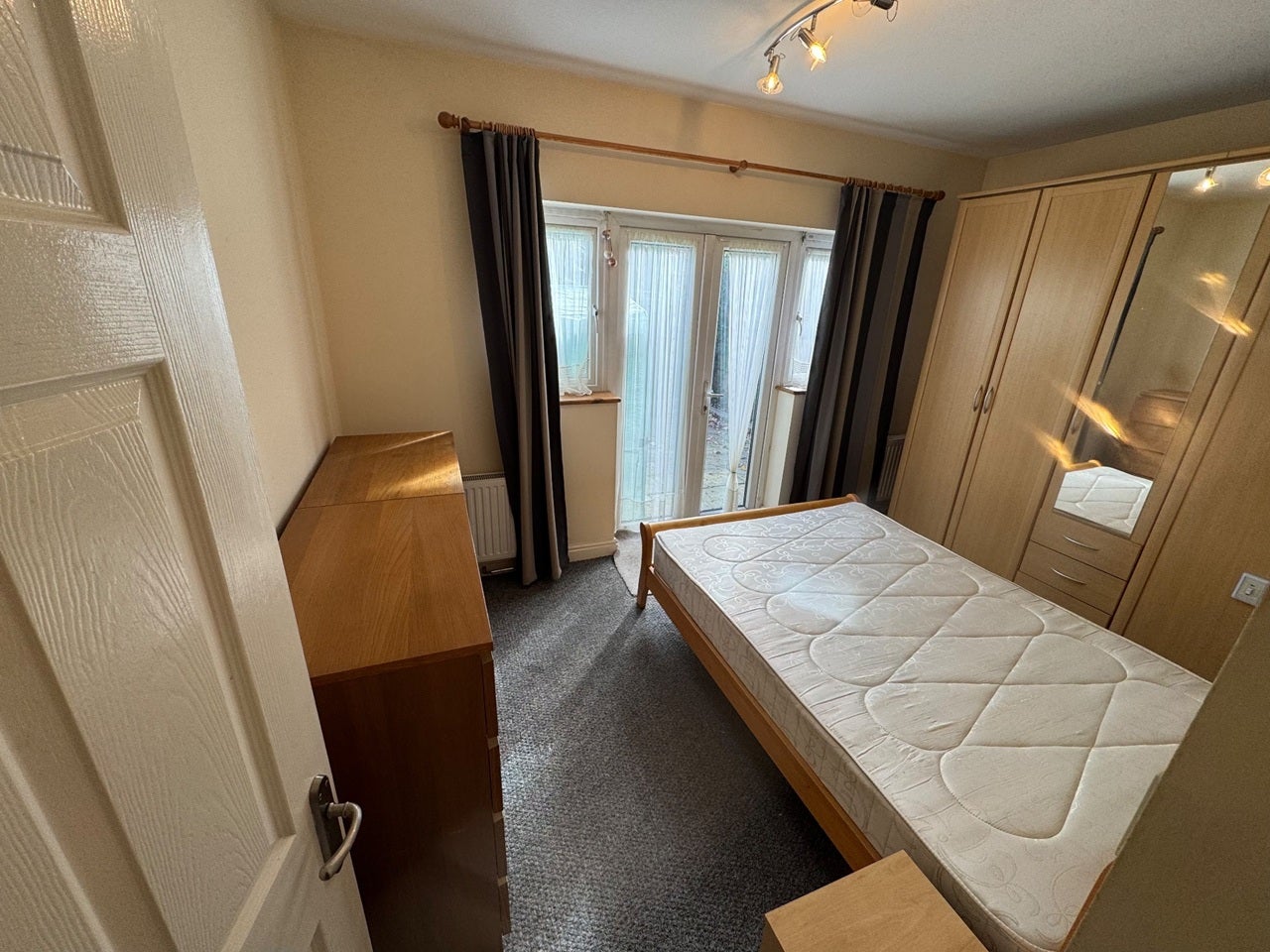 Flat Franciscan Road in Greater London