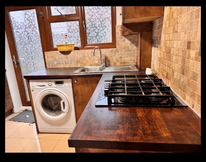 Room Graywood Court in Greater London