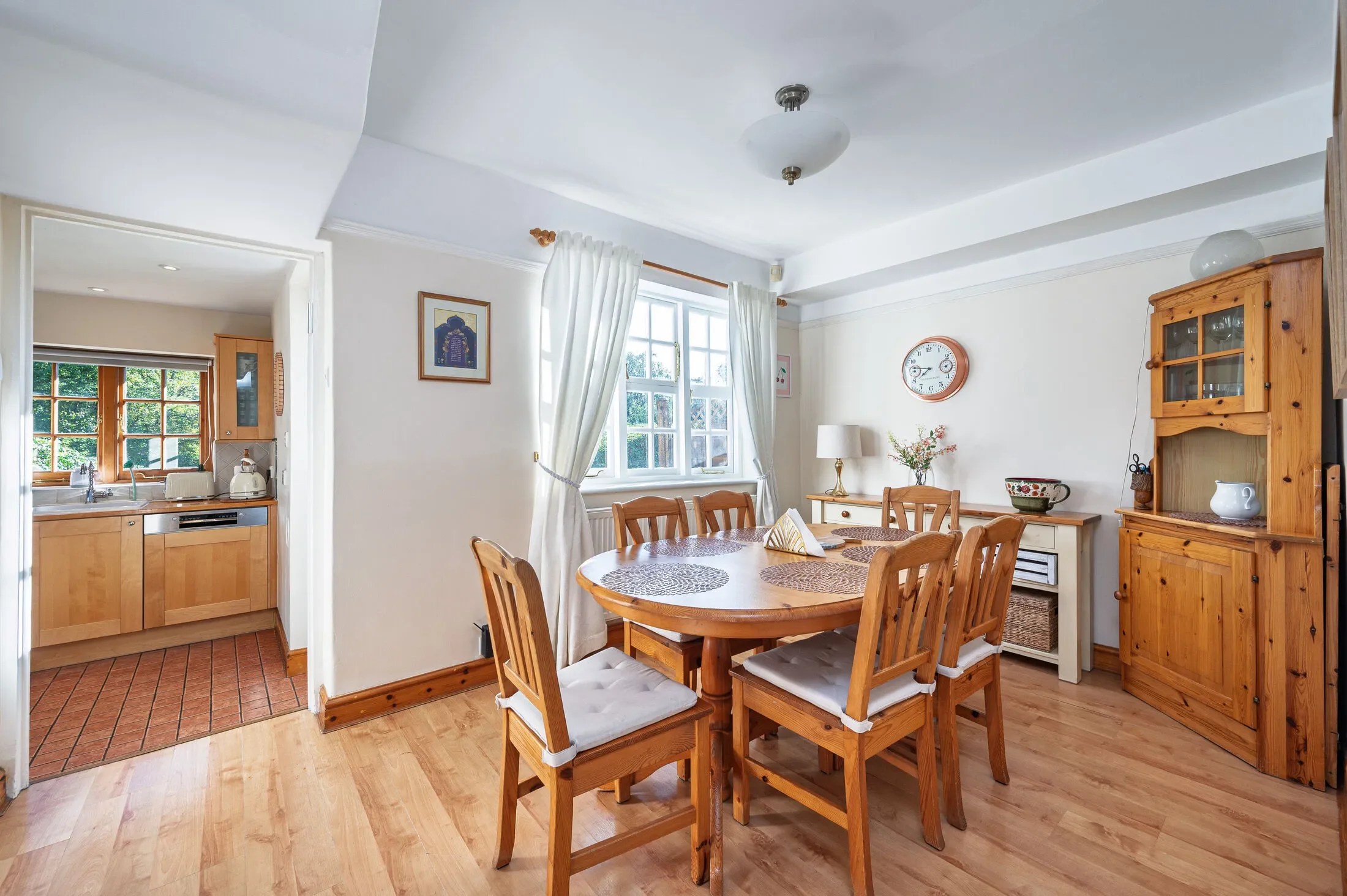 House Asmuns Place in Greater London