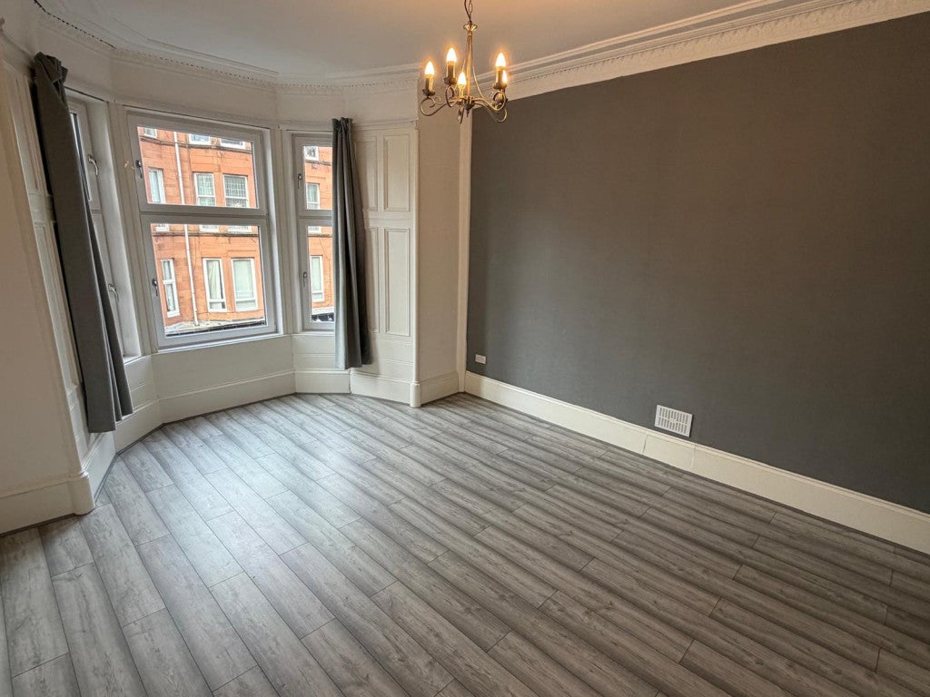 Flat Kilmarnock Road in Glasgow