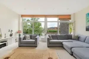 House Cedar Court in Greater London