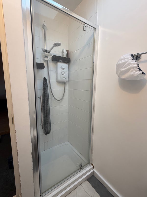 Room Lee High Road in Greater London