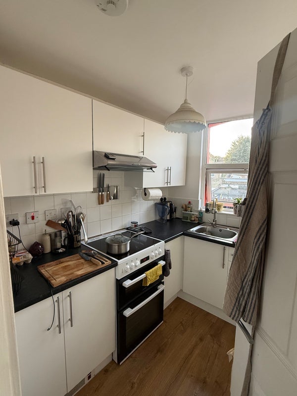 Room Lee High Road in Greater London