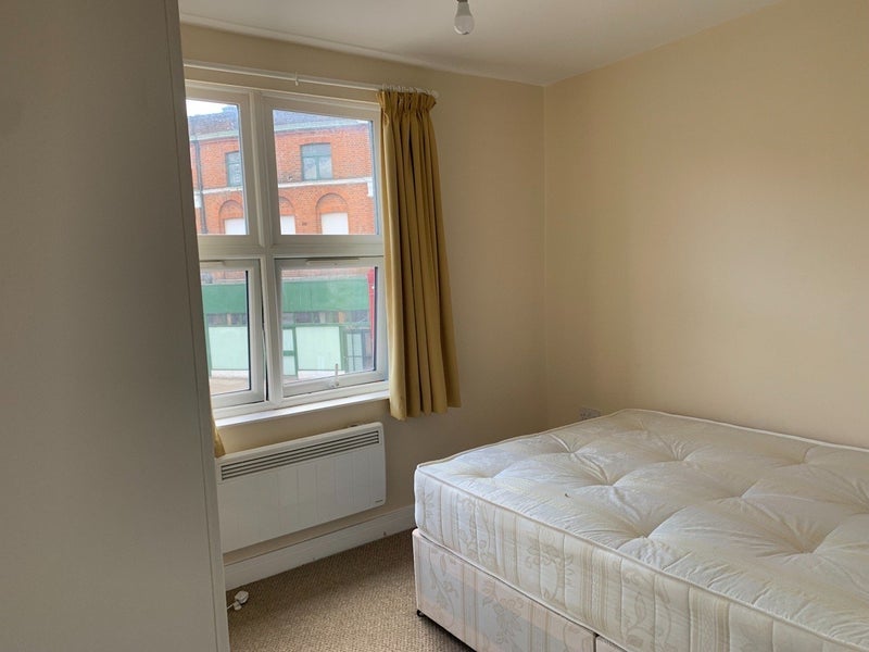 Room Lee High Road in Greater London