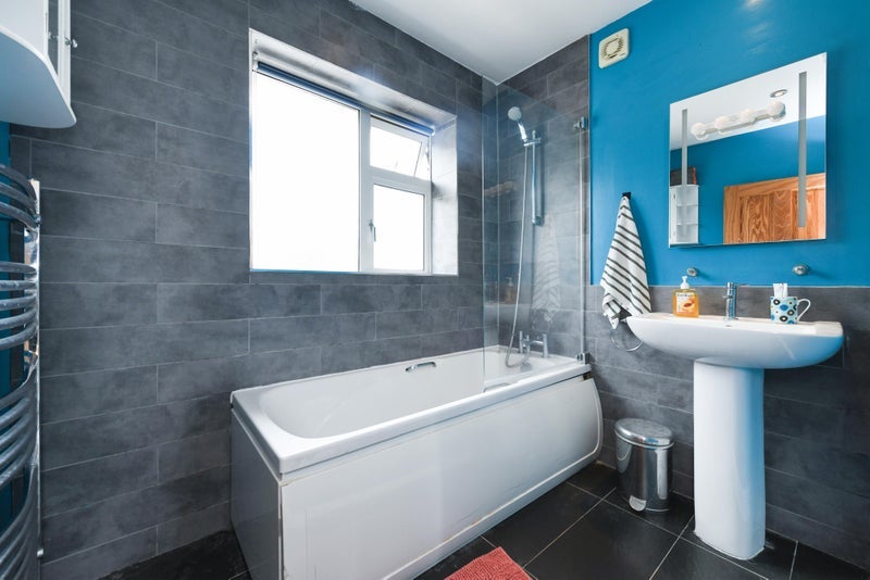Room Bentinck Road in Nottingham