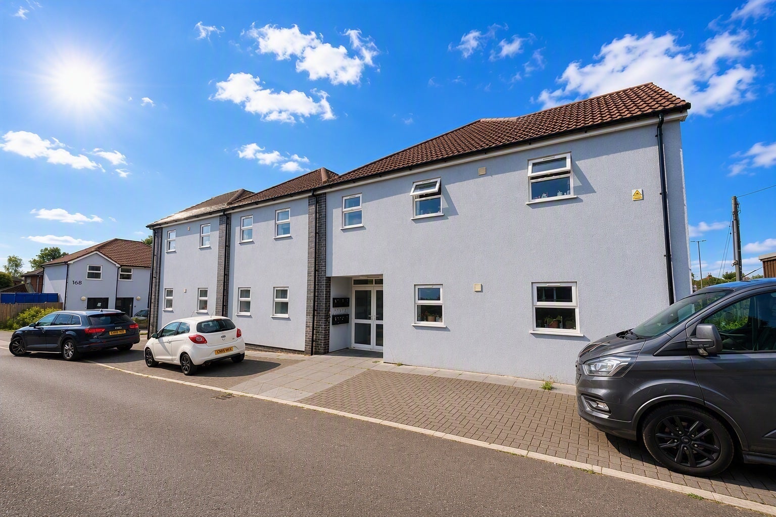 Flat Gloucester Road in Patchway