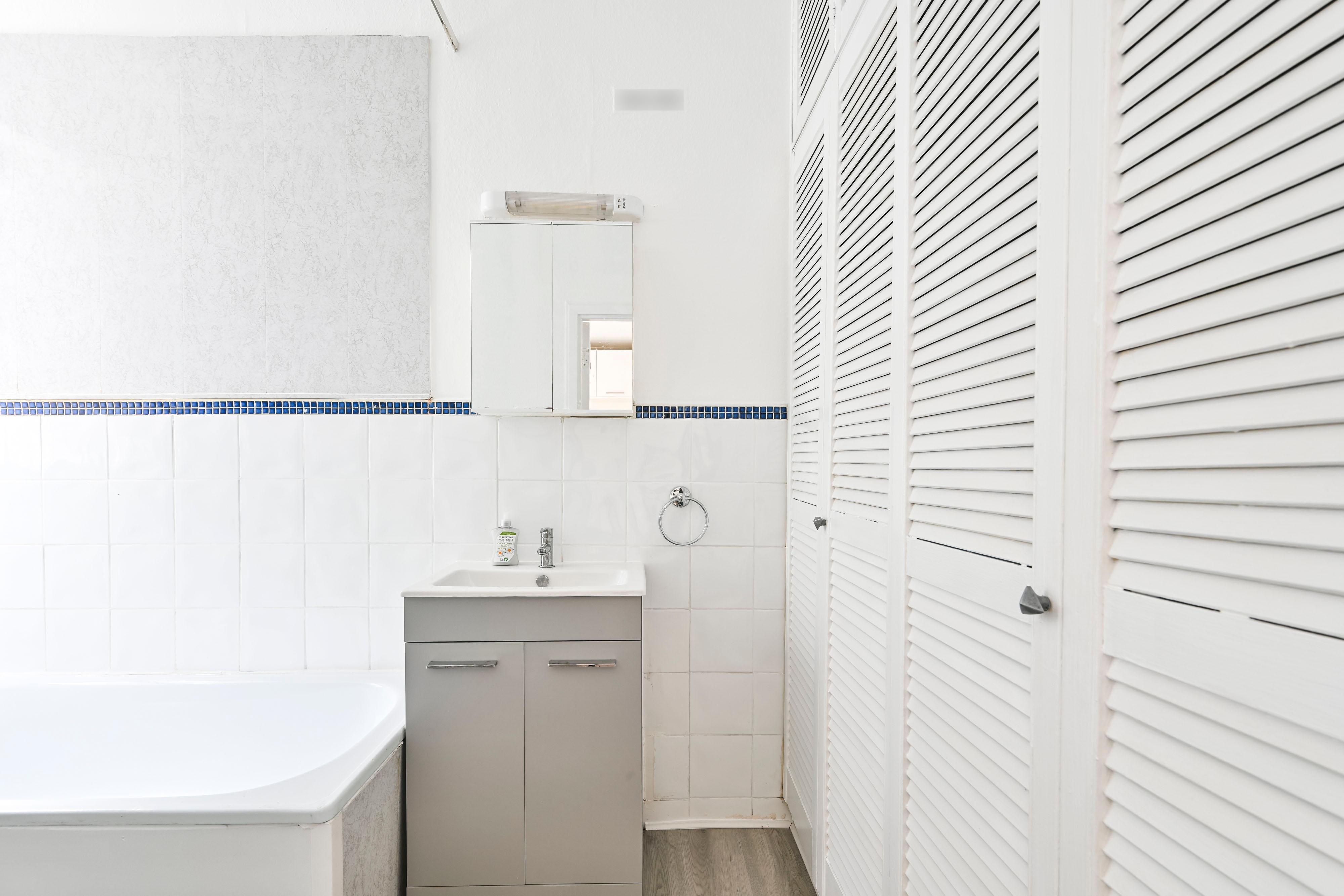 Flat Wakefield Mews in Greater London