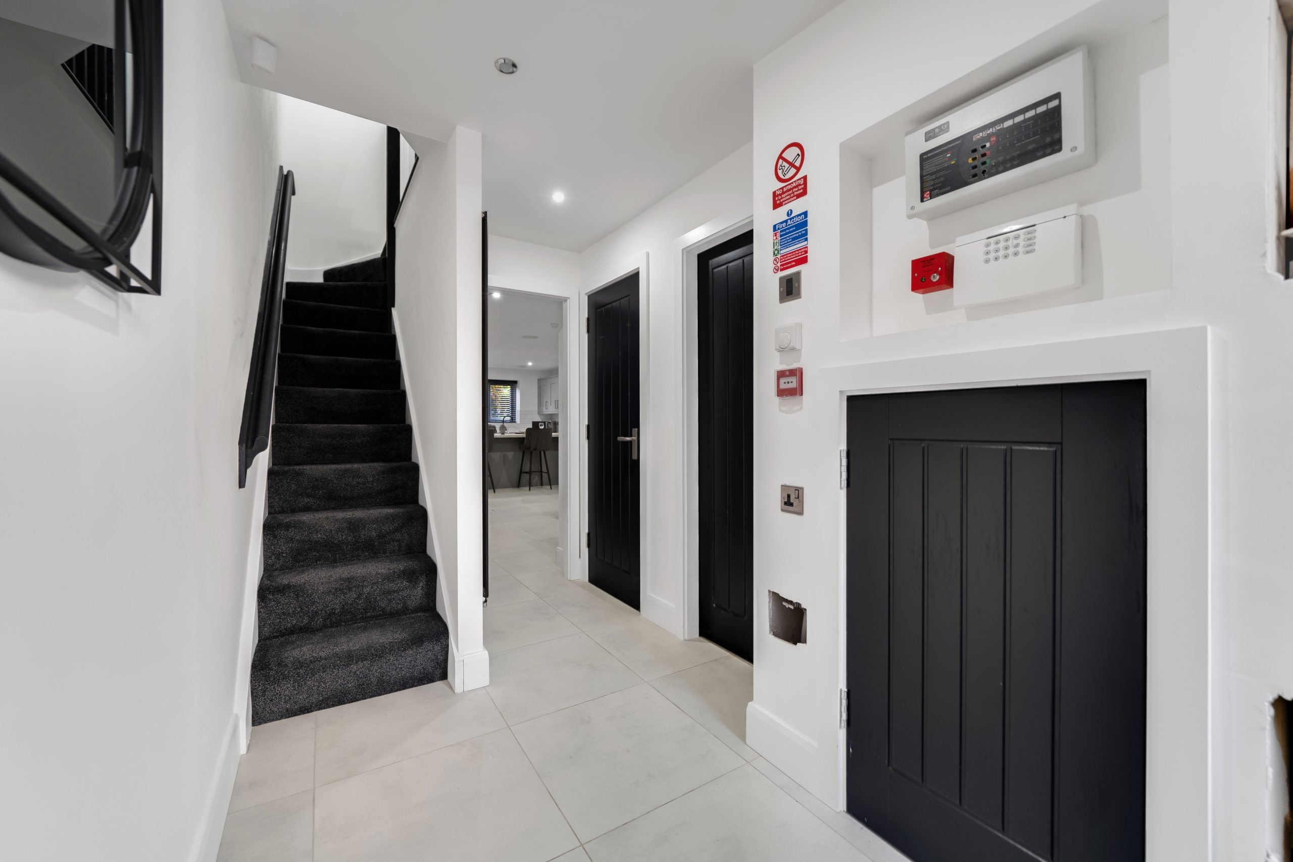 Room Thornycroft Road in Liverpool