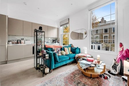 Flat Francis Terrace in Greater London