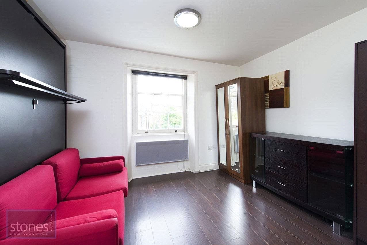Flat Hurdwick Place in Greater London