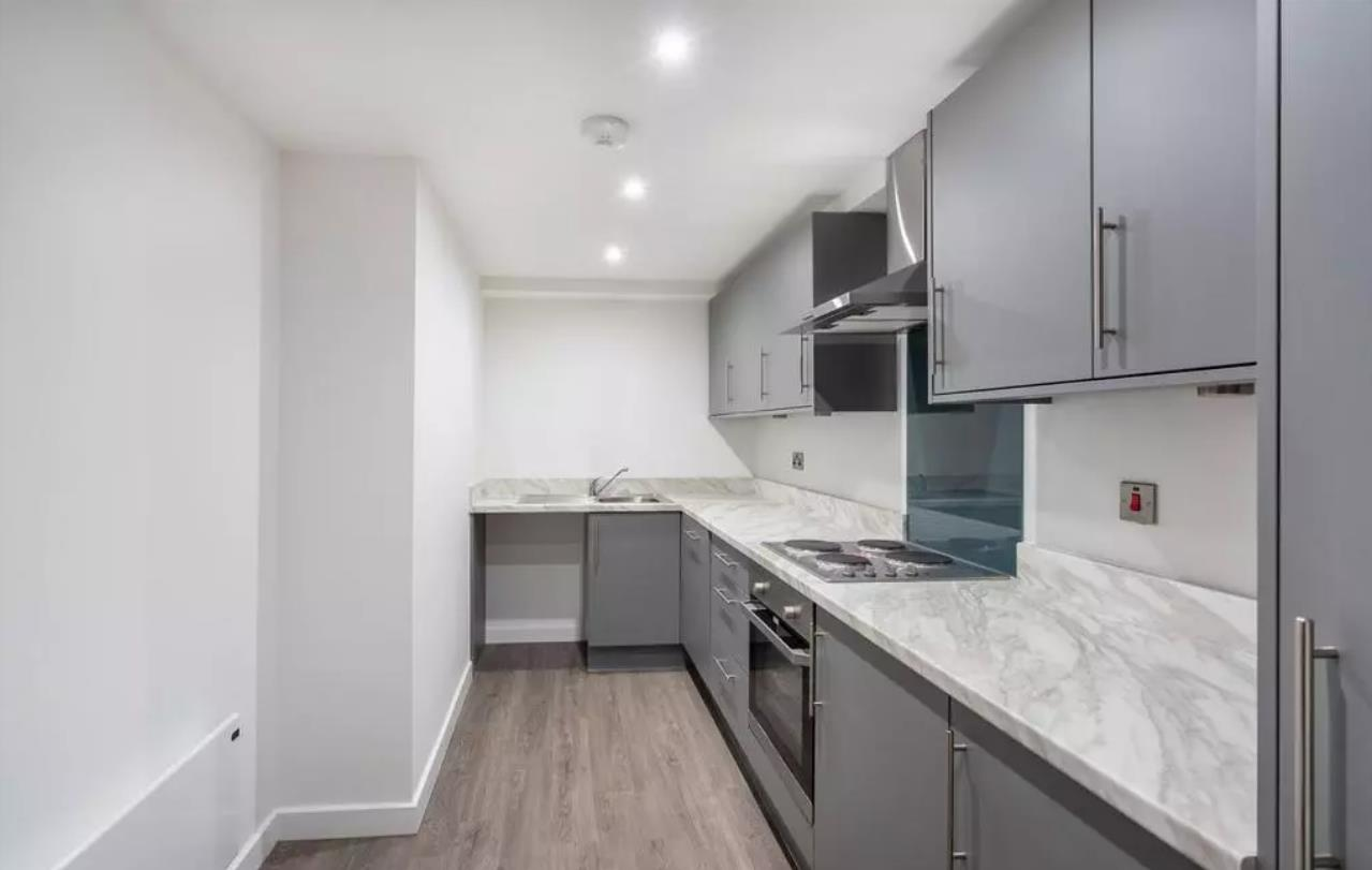 Flat Macklin Street in Greater London