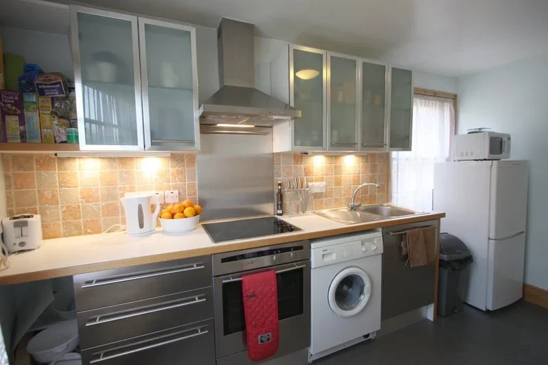 Flat Ashley Crescent in Greater London