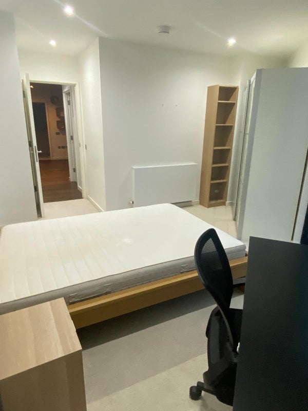 Room Walworth Road in Greater London