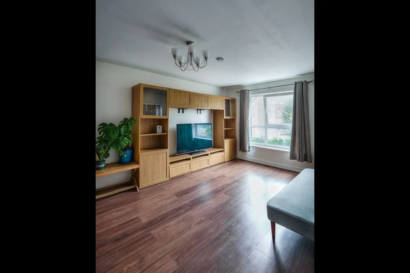 Room Westferry Road in Greater London