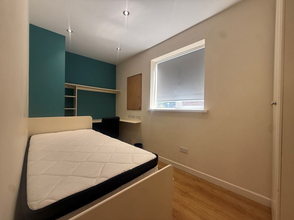 Room Spitalfield Lane in Chichester