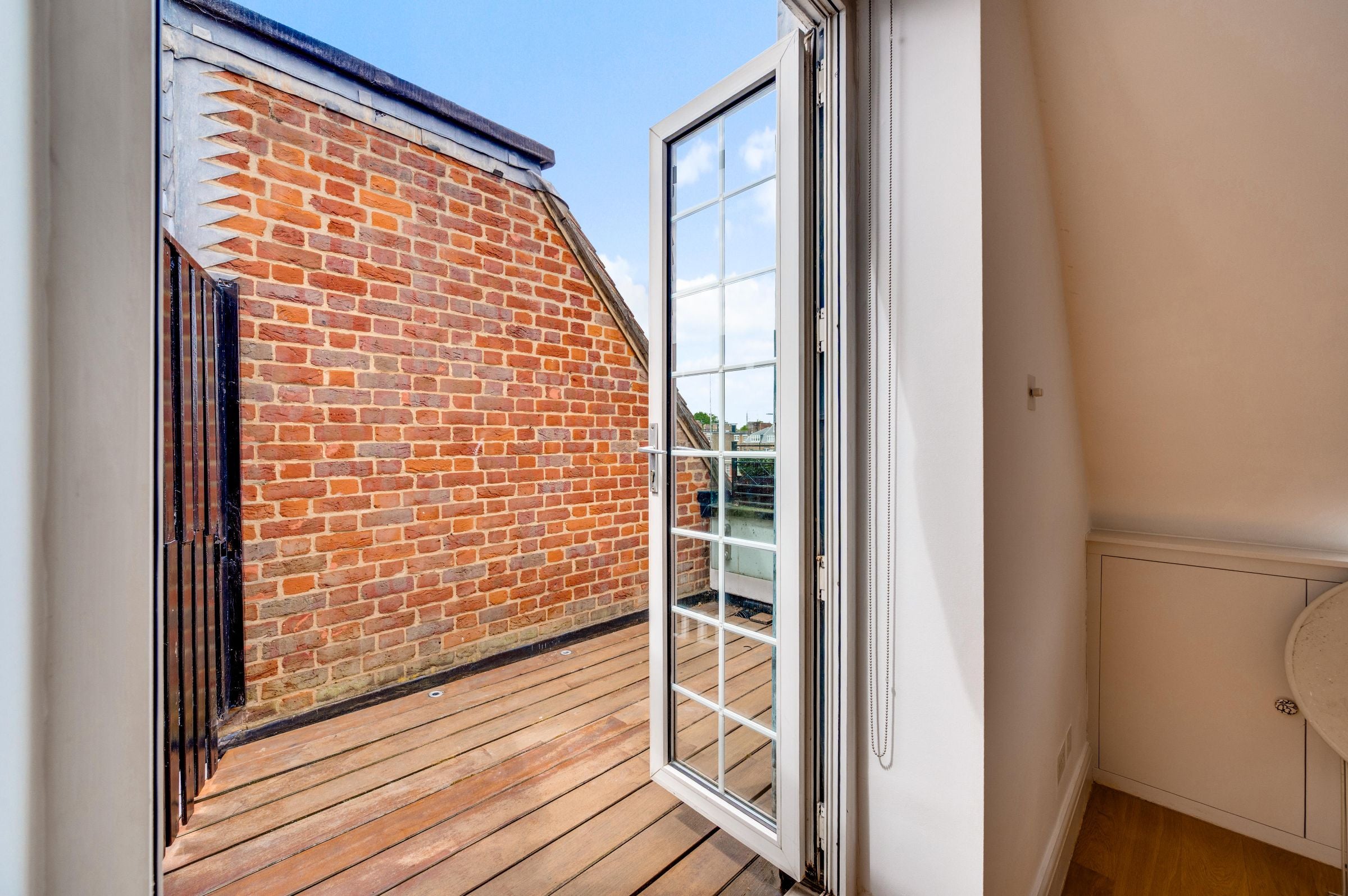 Flat Elystan Street in Greater London