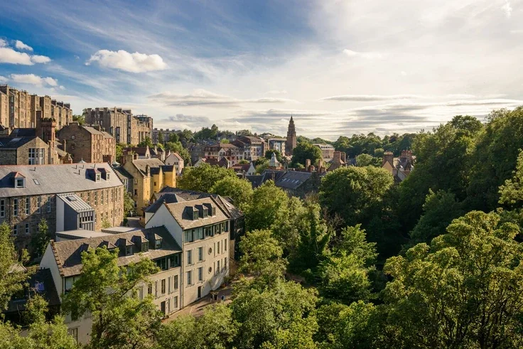 Flat Convening Court in City of Edinburgh