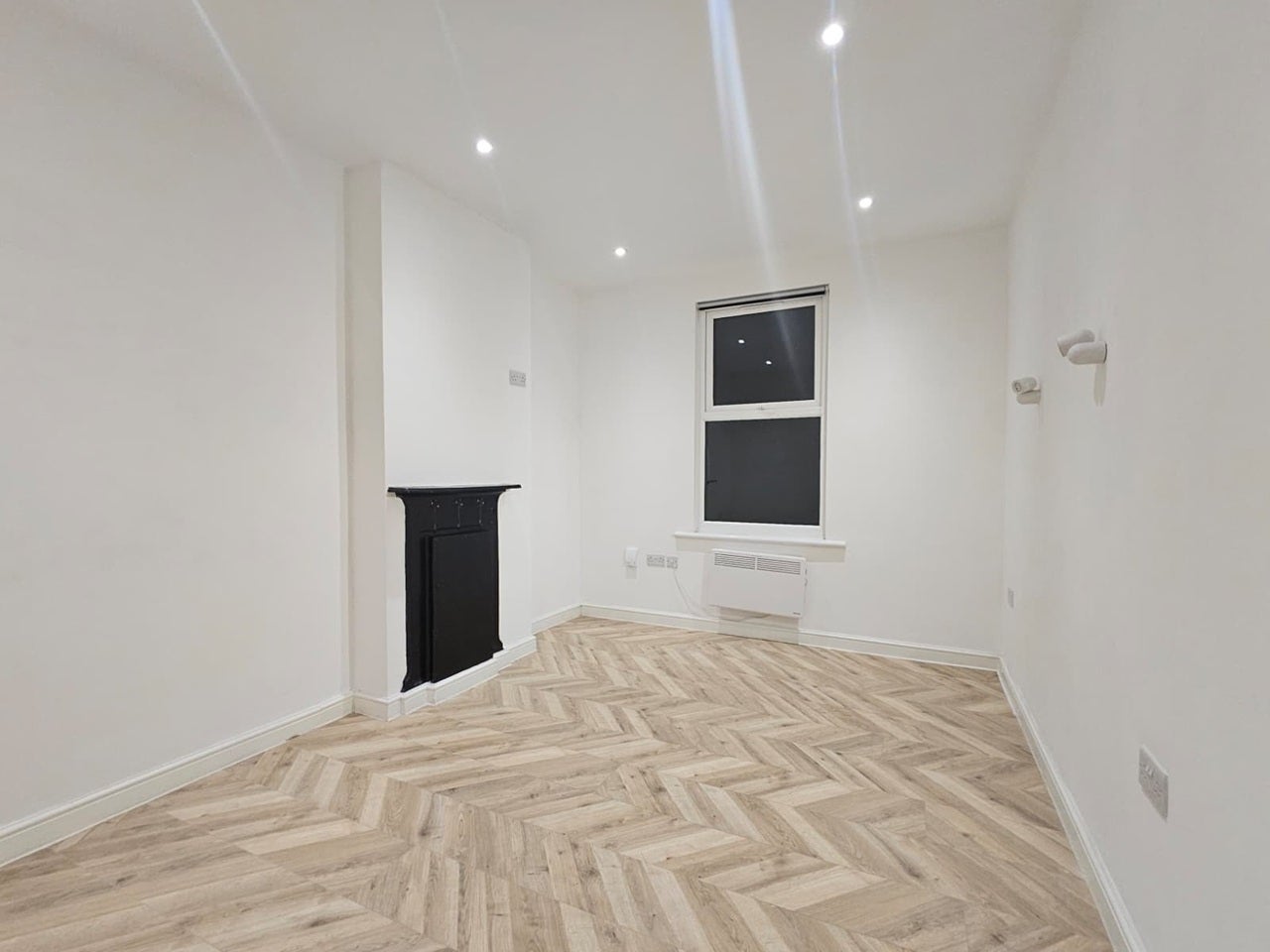 Flat Audley Road in Greater London