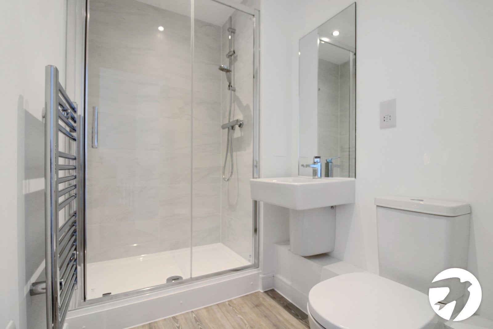 Flat Alkerden Lane in Dartford