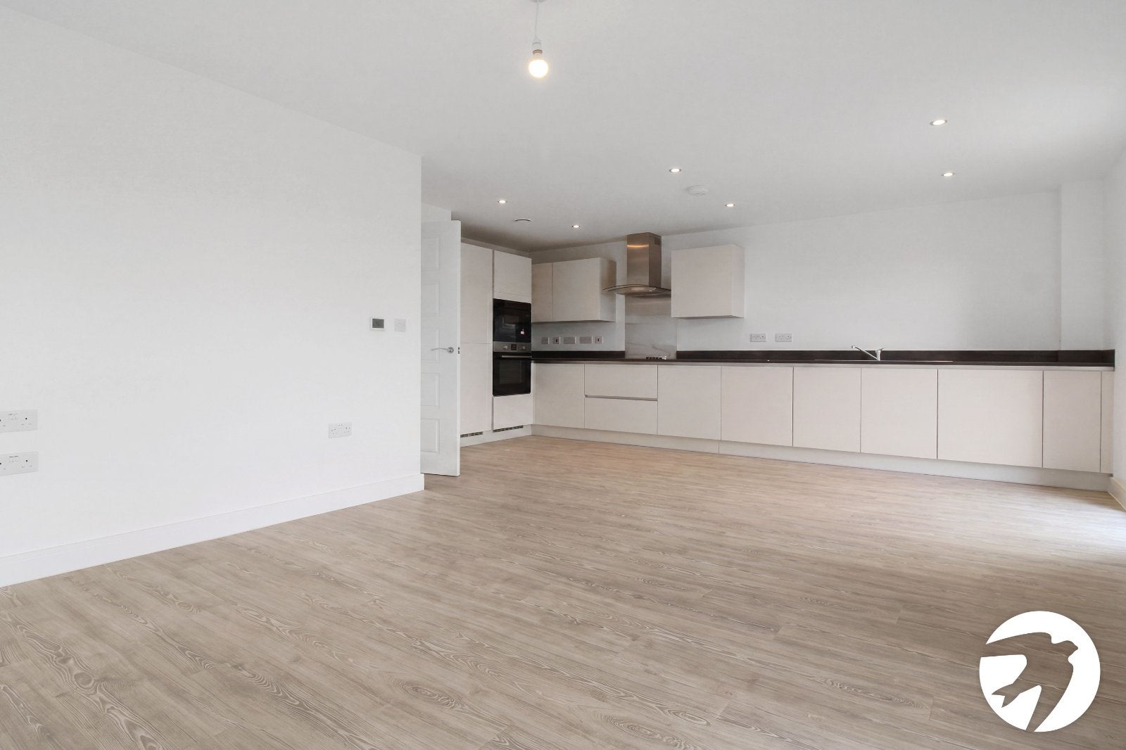 Flat Alkerden Lane in Dartford