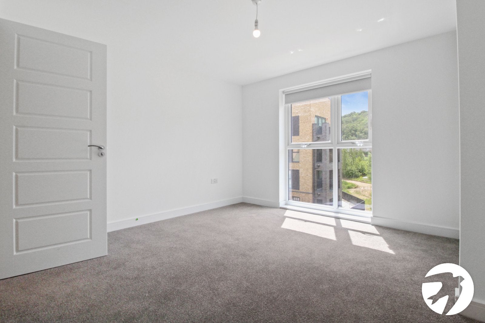 Flat Alkerden Lane in Dartford