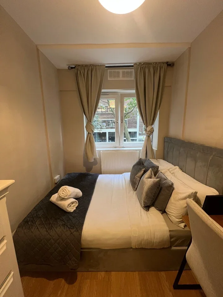 Room Baltic Street West in City of London