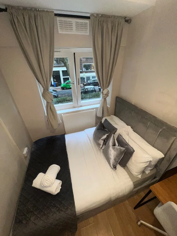 Room Baltic Street West in City of London
