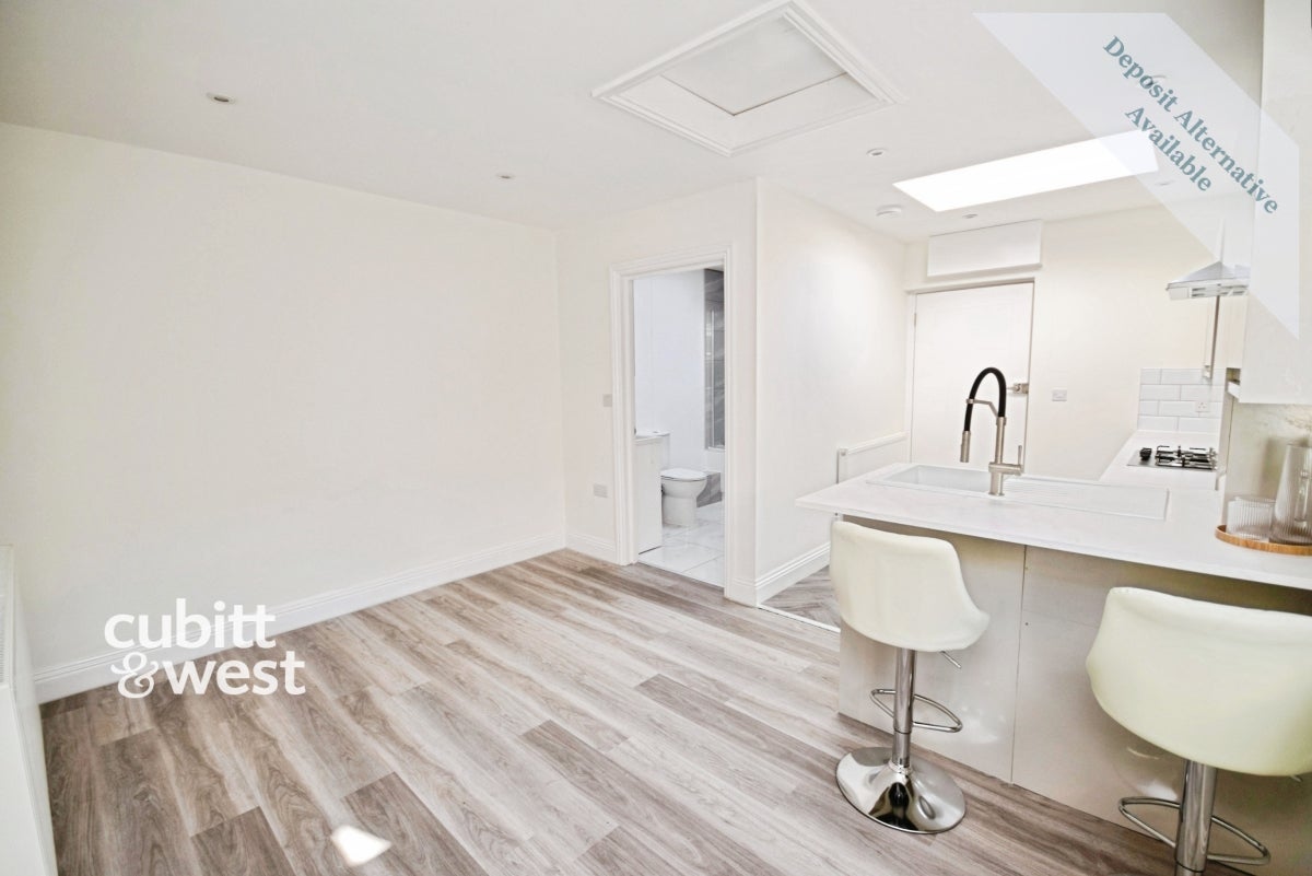 Flat Goudhurst Close in Canterbury