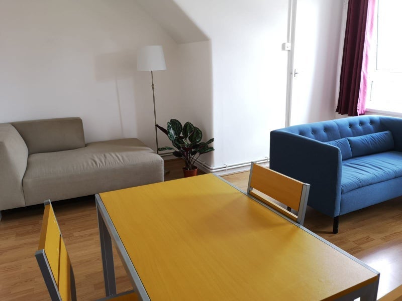 Flat Toynbee Street in Greater London