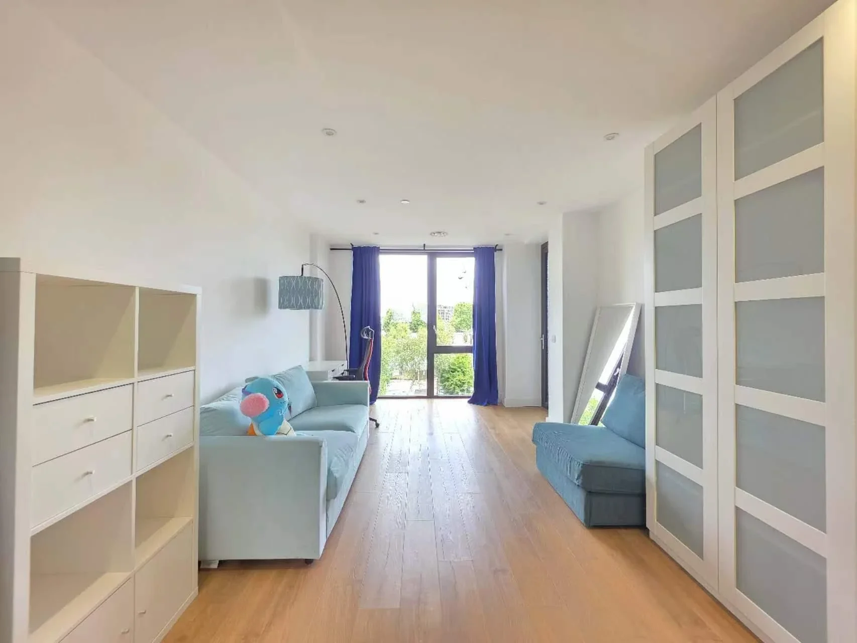Flat Blair Street in Greater London