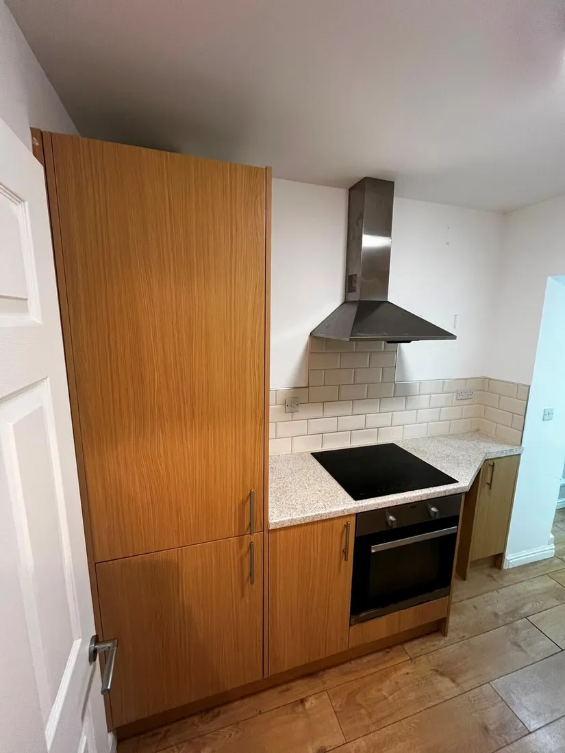 Flat Harry Street in Swansea
