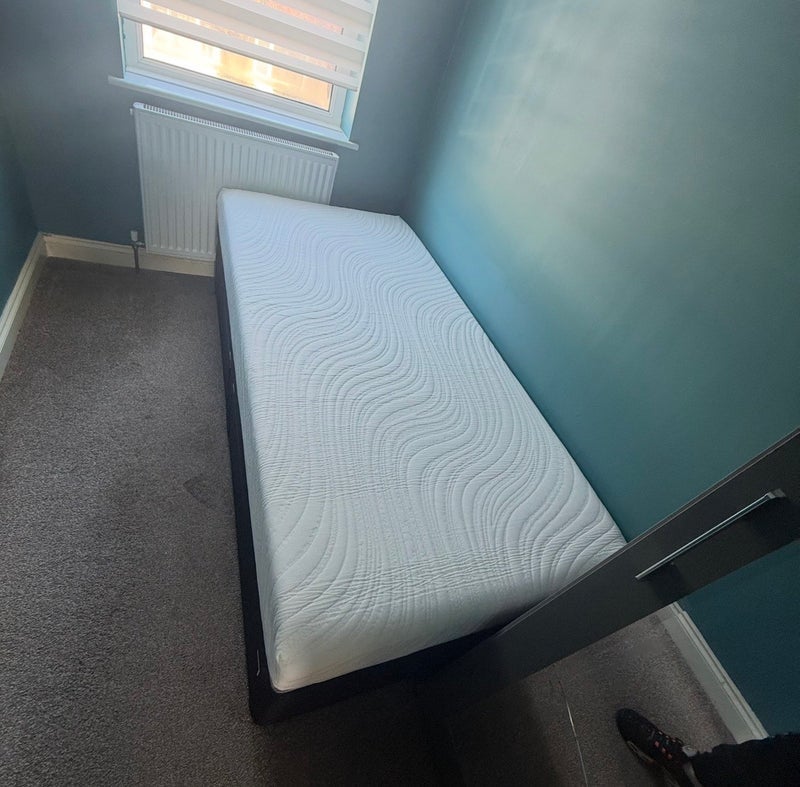 Room Ascot Road in Greater London