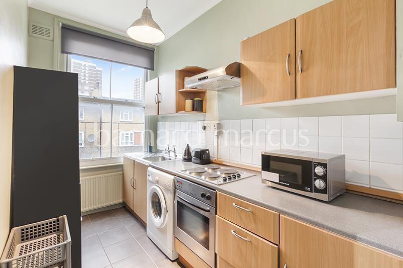 Flat Westwick Gardens in Greater London