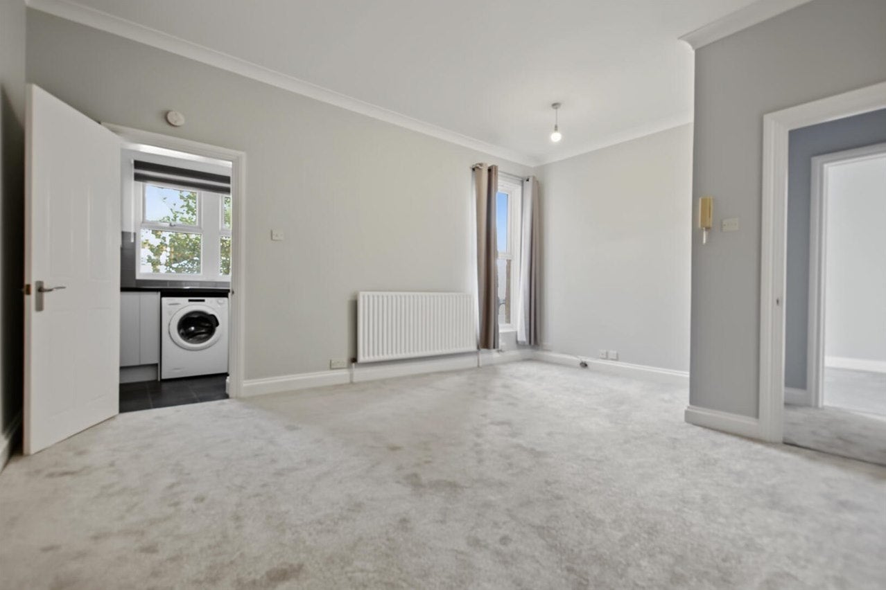 Flat Freta Road in Greater London