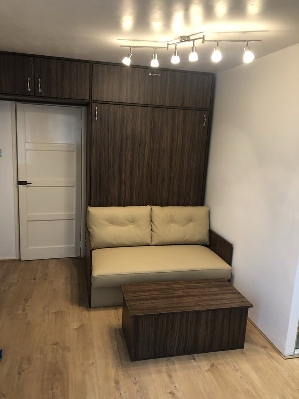 Flat Oakley Avenue in Greater London