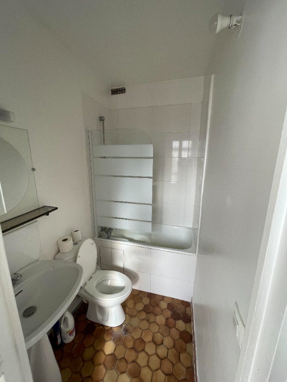 Appartement Rue des Épinettes à Paris