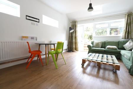 Room Shaw Street in Newcastle-under-Lyme