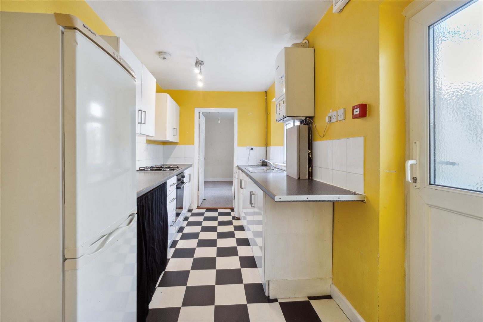 Flat Hotham Place in Plymouth