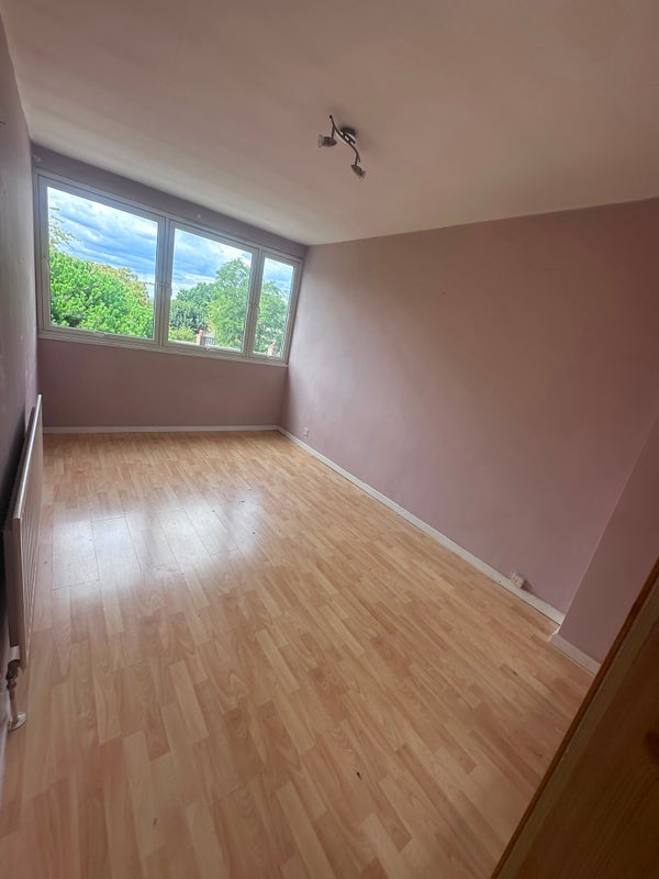 Room Fortrose Gardens in Greater London